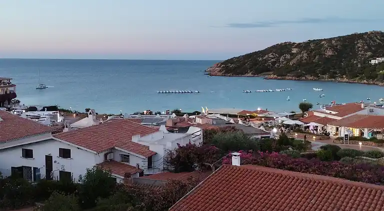 Strandwohnung Baja Sardinia - Vermietet vom 8. August 2026
