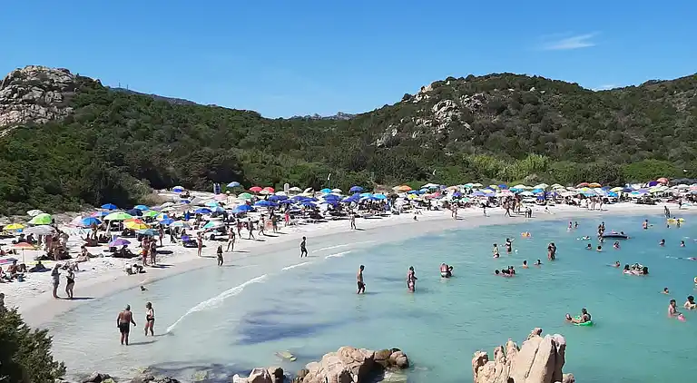 Strandwohnung Baja Sardinia - Vermietet vom 8. August 2026