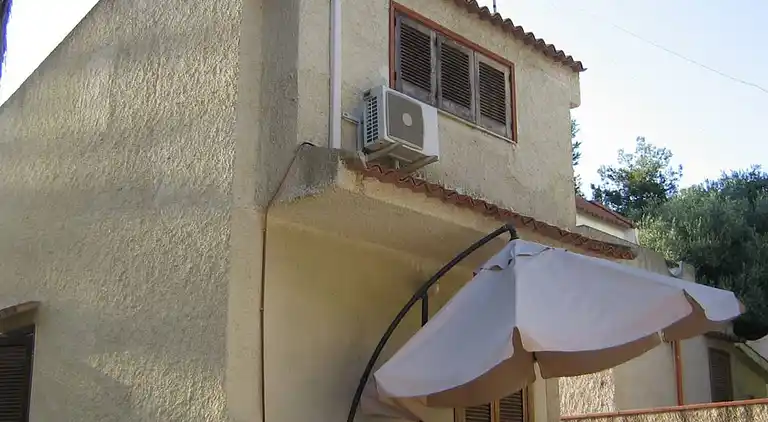 Carlo apartment in villa near the sea - wi-fi