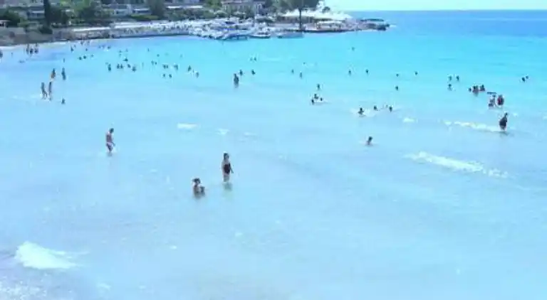 Carlo apartment in villa near the sea - wi-fi