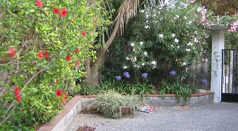 Carlo apartment in villa near the sea - wi-fi