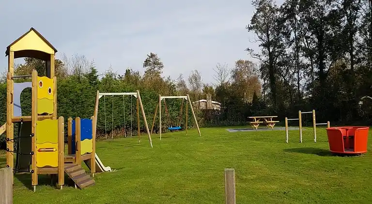 Holiday home in Sint Maartensvlotbrug