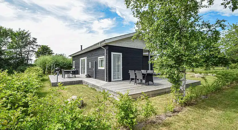 Schönes neues Ferienhaus mit aussen whirlpool