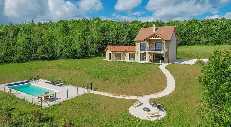 Cottage in Génis