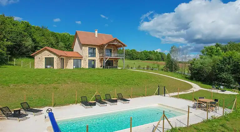 Cottage in Génis
