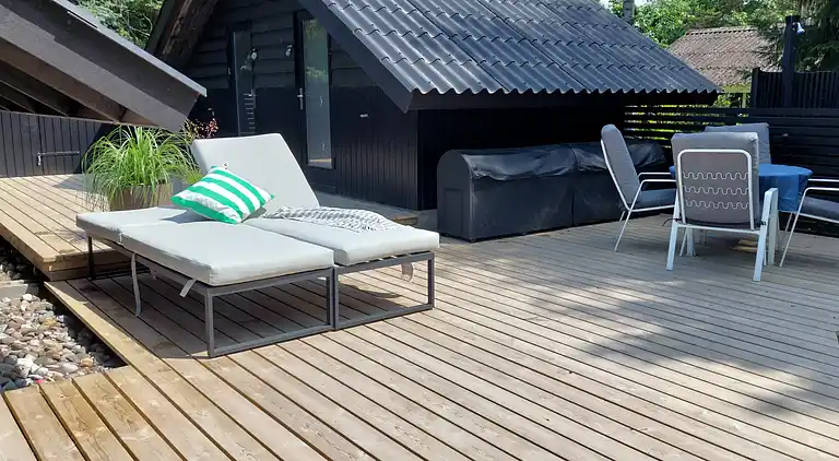 Charmerende sommerhus i Marielyst lyst tæt på strand & skov