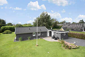 Sommerhus tæt på strand