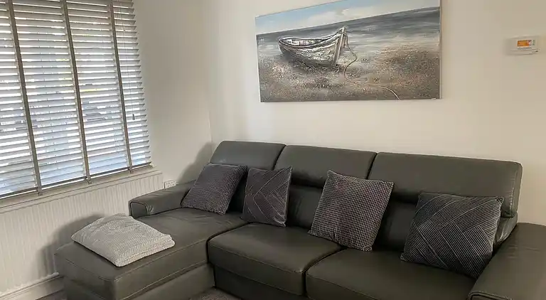 Riverside Park Ground Floor  Apt  1 BR  Parking  St Neots