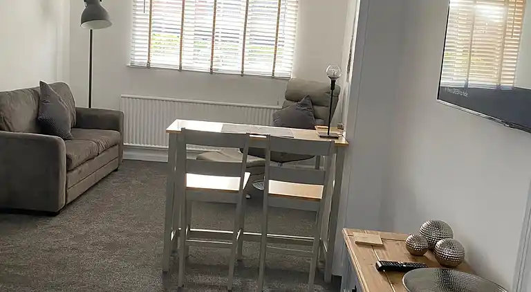 Riverside Park Ground Floor  Apt  1 BR  Parking  St Neots