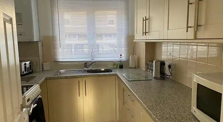 Riverside Park Ground Floor  Apt  1 BR  Parking  St Neots