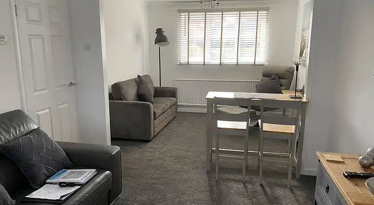 Riverside Park Ground Floor  Apt  1 BR  Parking  St Neots