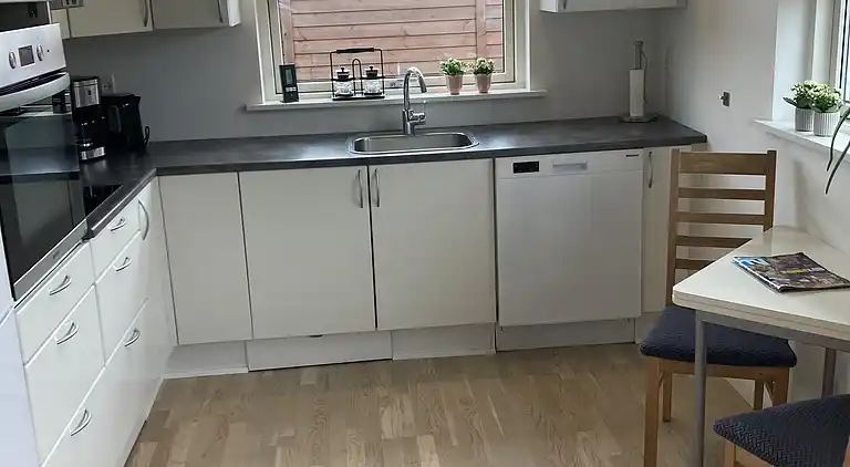 Sommerhus få minutters gang fra skøn badestrand