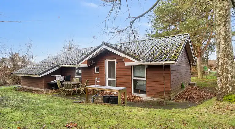Hyggeligt sommerhus tæt på badestrand