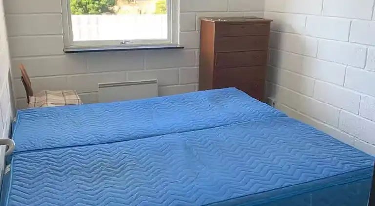 Feriehus ved stranden med hyggelig atmosfære