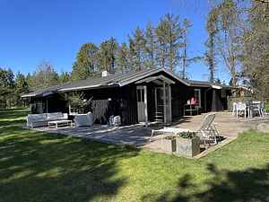 Holiday home in Bratten Strand