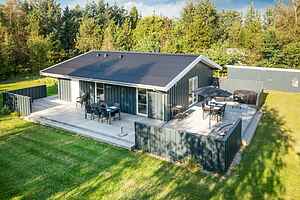 Sommerhus ved Bratten Strand