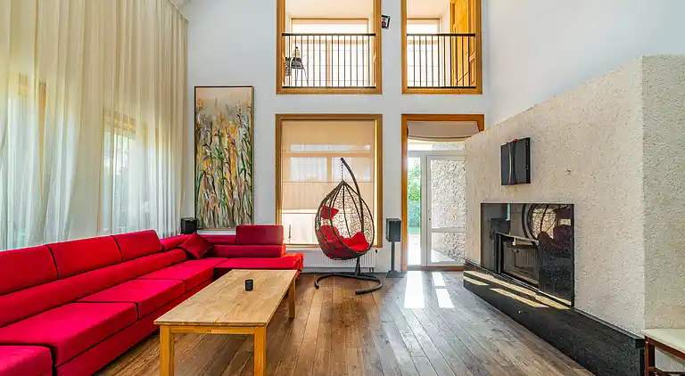 Luxurious Amber Villa with Private Pool and Garden Views