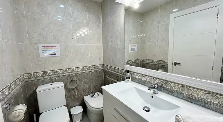 Große Wohnung in einer sehr ruhigen Gegend und gut verbunden