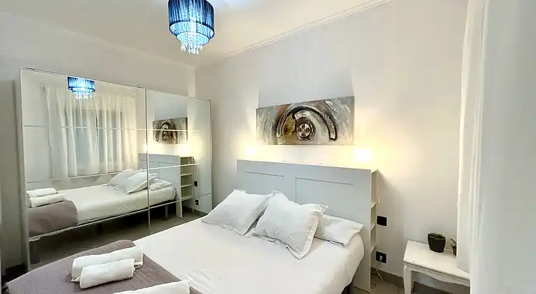 Große Wohnung in einer sehr ruhigen Gegend und gut verbunden