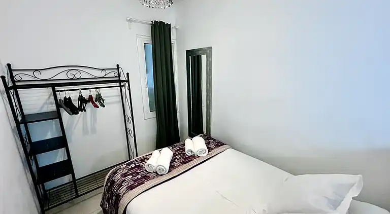 Große Wohnung in einer sehr ruhigen Gegend und gut verbunden