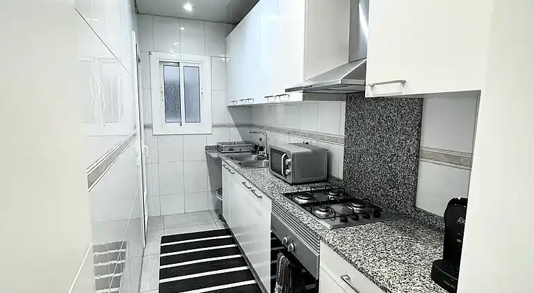 Große Wohnung in einer sehr ruhigen Gegend und gut verbunden