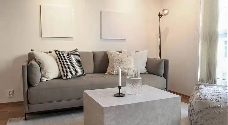 Spacious apartment right in the city centre