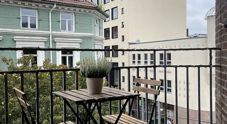 Spacious apartment right in the city centre