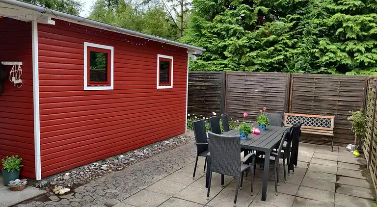 Charmerende sommerhus i rolige omgivelser