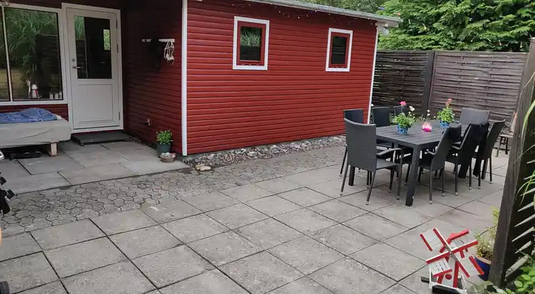 Charmerende sommerhus i rolige omgivelser