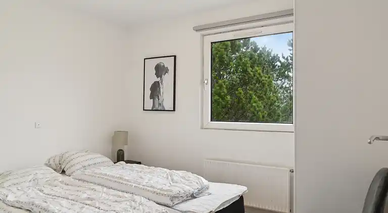 Dejligt sommerhus med havudsigt og pool