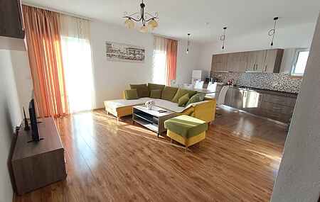 3 bedroom apartment with beautiful sea view