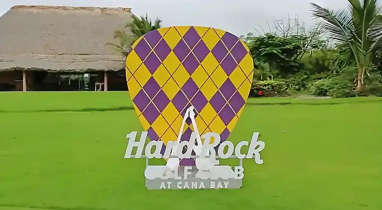 Ph in Cana Rock Star mit Blick auf den Golfplatz und Pool
