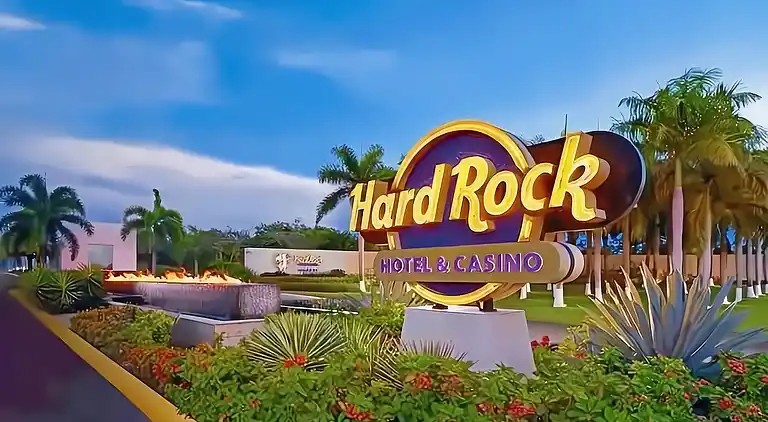 Ph in Cana Rock Star mit Blick auf den Golfplatz und Pool