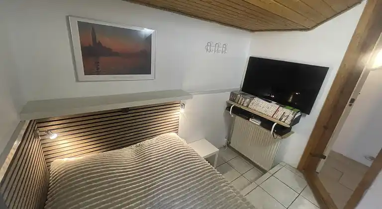 Kindvriendelijk huisje met groot binnenzwembad