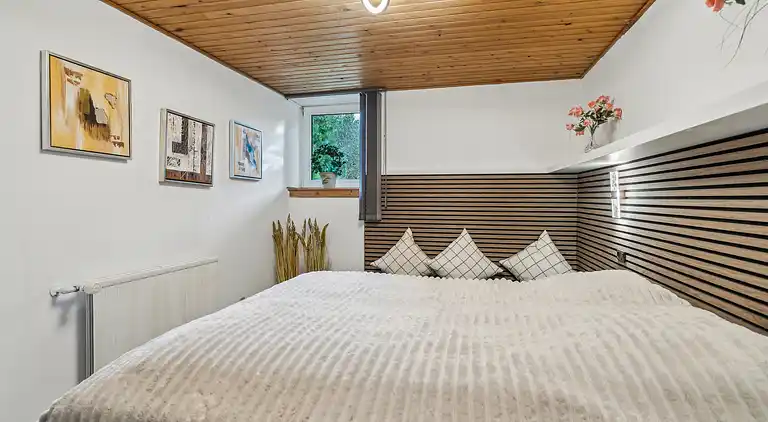 Kindvriendelijk huisje met groot binnenzwembad