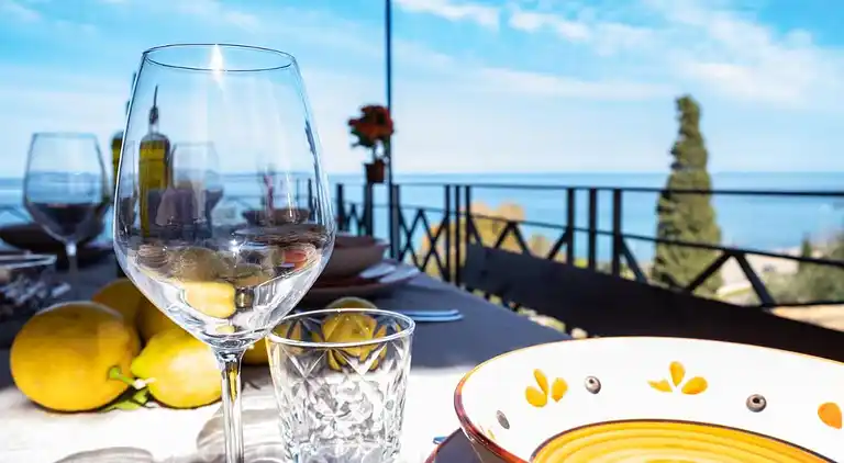 Privatpool der Villa Cefalù