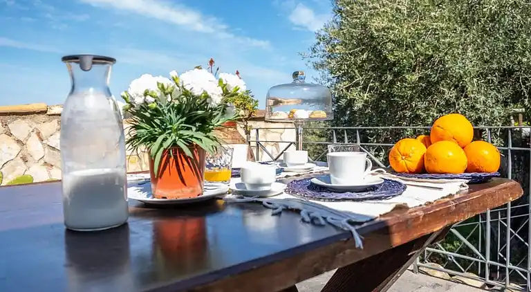 Privatpool der Villa Cefalù