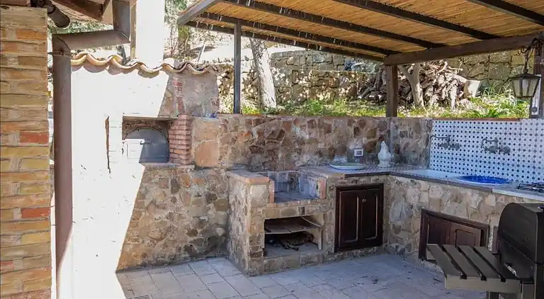 Privatpool der Villa Cefalù