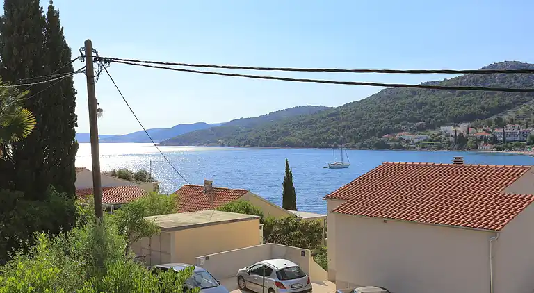 Two bedroom apartment near beach Seget Vranjica, Trogir