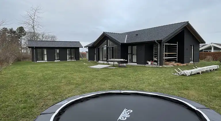 Modernes Ferienhaus mit Annex und 10 Betten