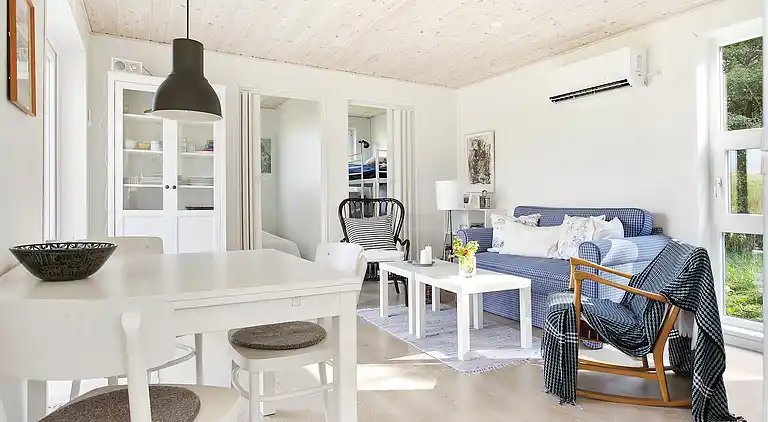 Dejligt sommerhus tæt på vandet