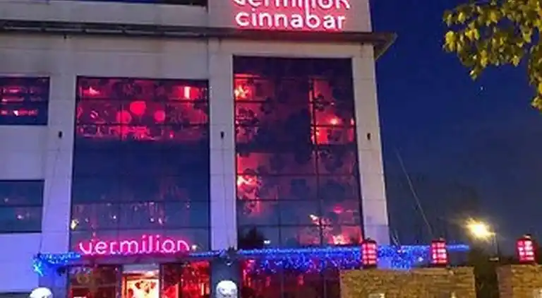 Modernes Stadthaus - Kostenloses Parken - Spielzimmer - WLAN