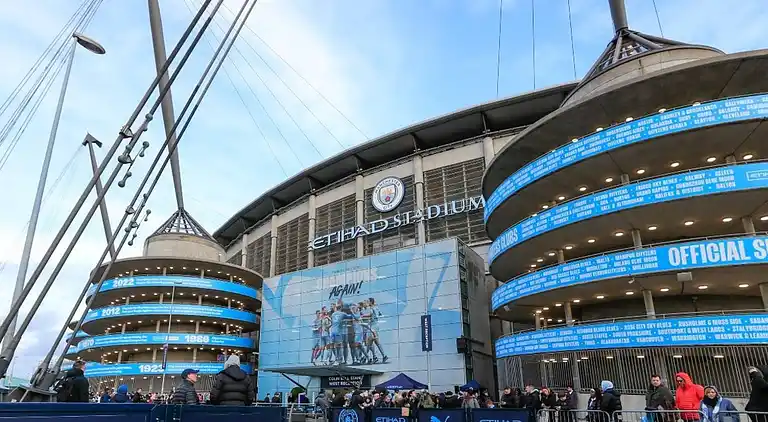 Modernes Stadthaus - Kostenloses Parken - Spielzimmer - WLAN