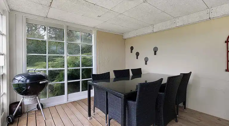 Kindvriendelijk huisje met groot binnenzwembad