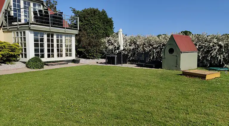 Kindvriendelijk huisje met groot binnenzwembad