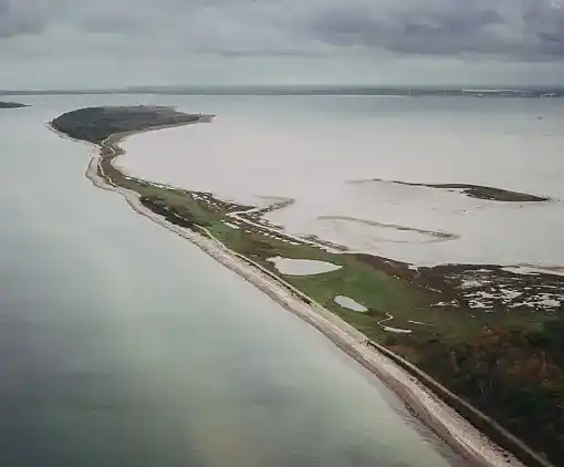 Kindvriendelijk huisje met groot binnenzwembad