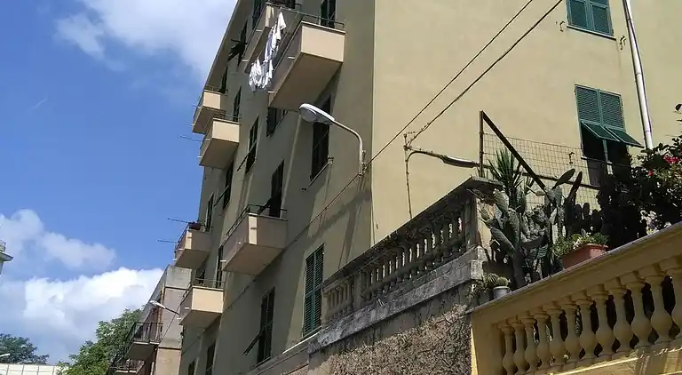 Pegli La Maison de L'artiste, Bord De Mer Et Soleil