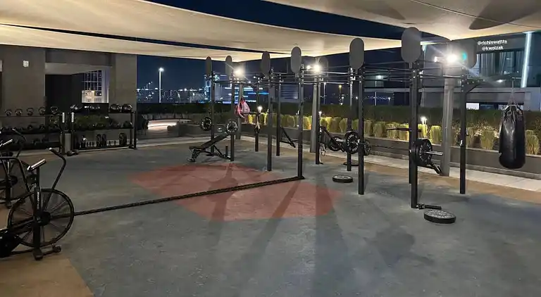 Geräumiges 1-Schlafzimmer, Blick auf Burj, Infinity-Pool und