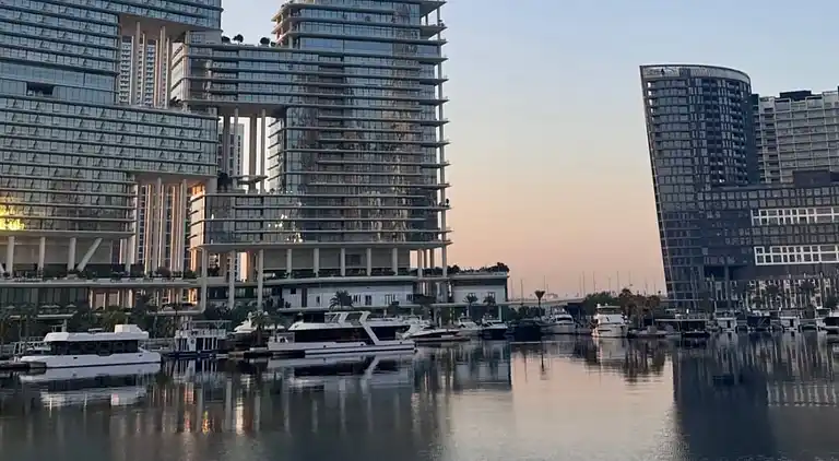 Geräumiges 1-Schlafzimmer, Blick auf Burj, Infinity-Pool und