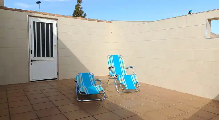 Bungalow in der Nähe des Strandes in Torrevieja, Aguas
